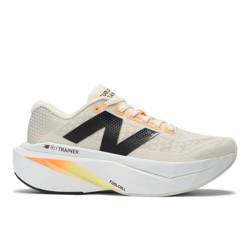 ニューバランスFuelCell SuperComp Trainer25.5cm Amazon.com | New Balance Women's FuelCell SuperComp Trainer V3